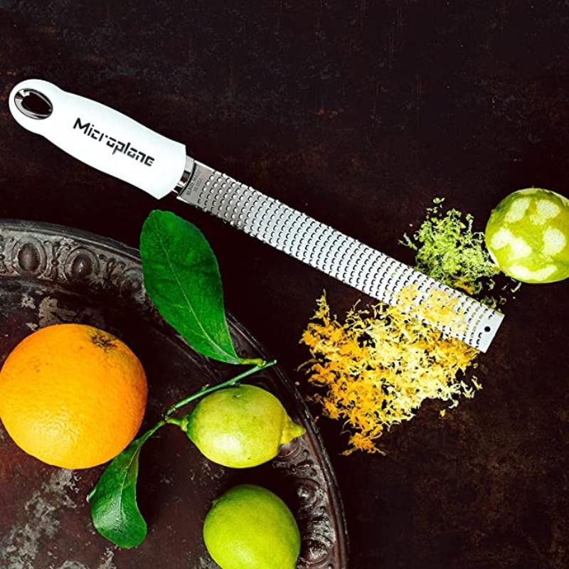 Microplane Premium Series: Spice Grater
