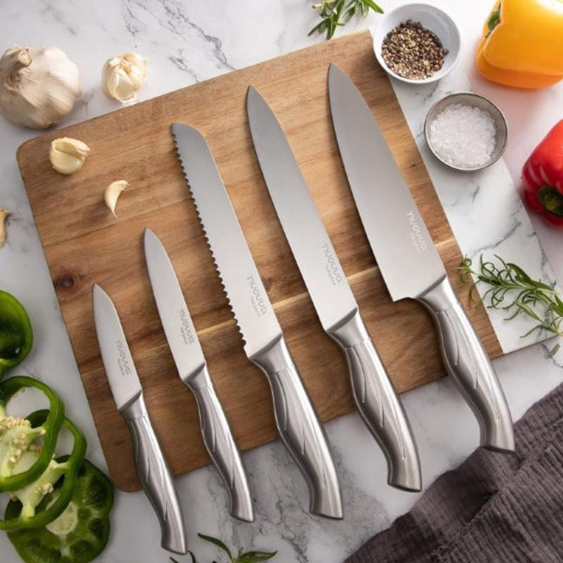 Professional Kitchen Knives - 5 Pieces Stainless Steel Blades - Gift Box, by Nuovva